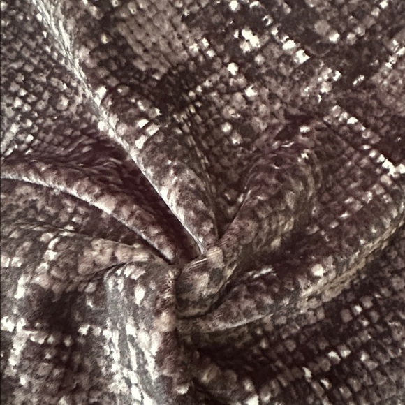 MICHAEL KORS | Women Round Neck Cold Shoulder Snakeskin Blouse, Multicolor - Picture 5 of 16